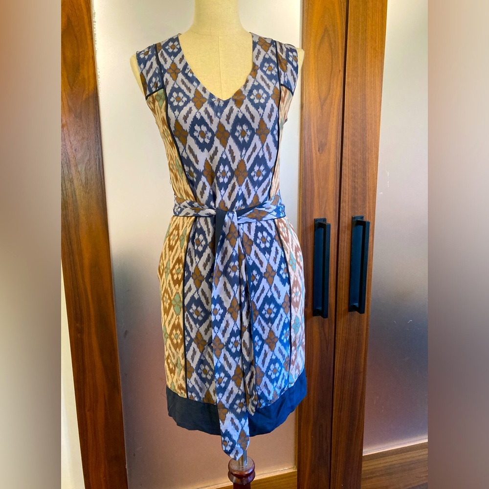 Ikat silk dress from Anthropologie. Sz 0